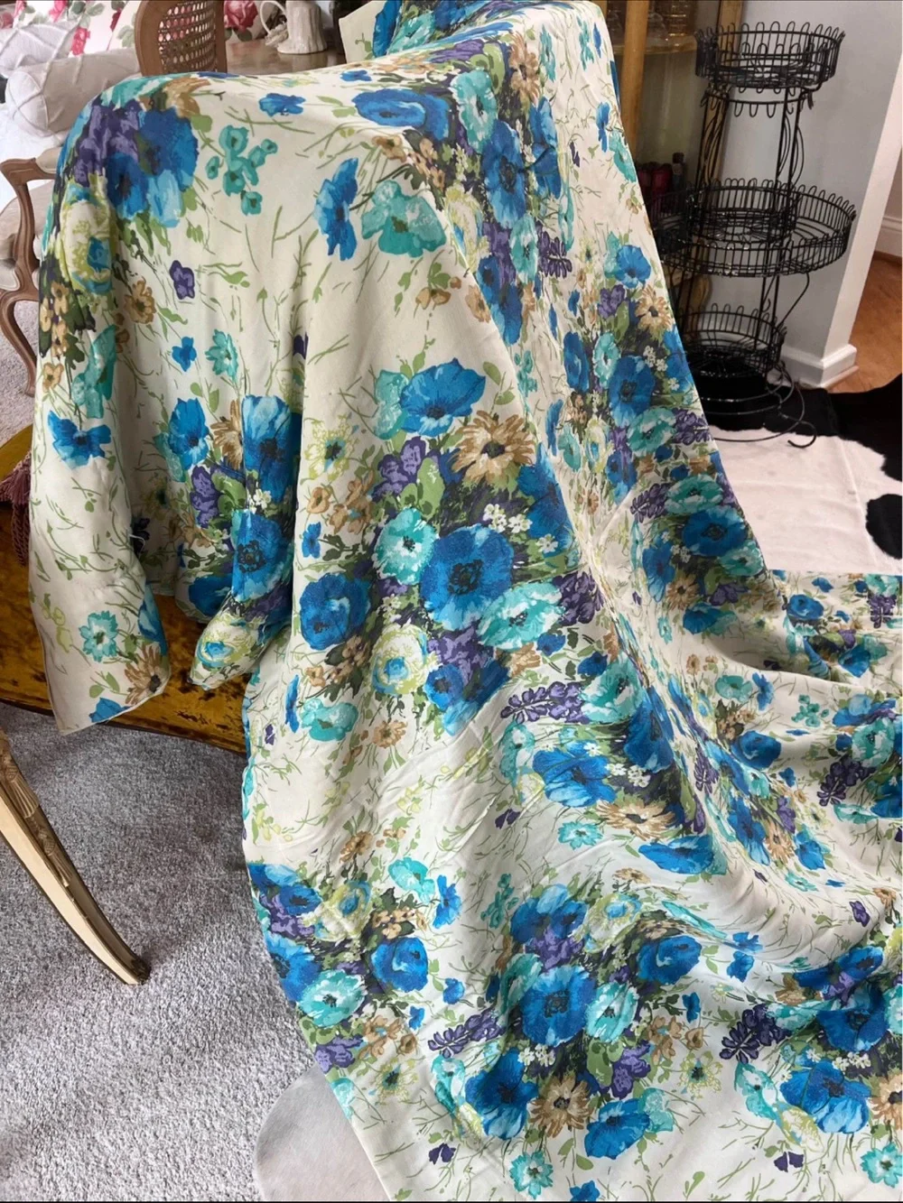 Blue Floral Vintage Comforter Throw - Cream Background